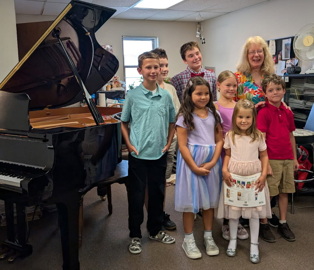 ENGLERT MUSIC STUDIO-RECITAL PHOTO